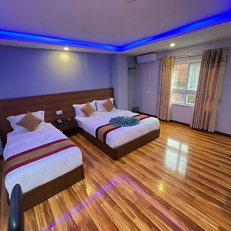 Hotel Seven Eleven