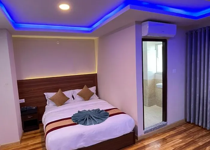 Hotel Seven Eleven 3*