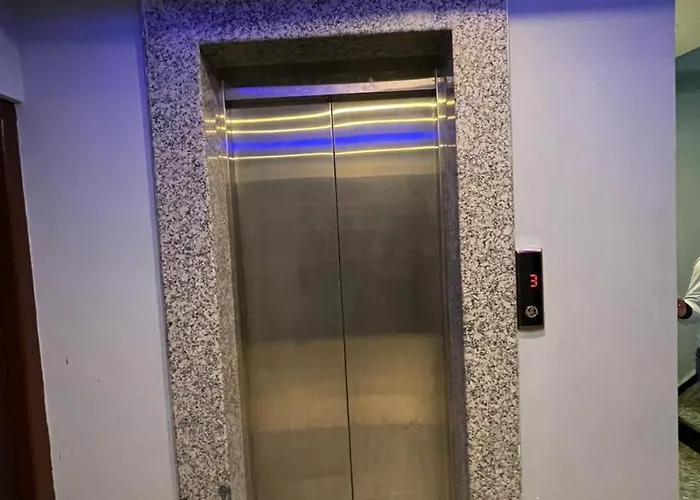 Hotel Seven Eleven